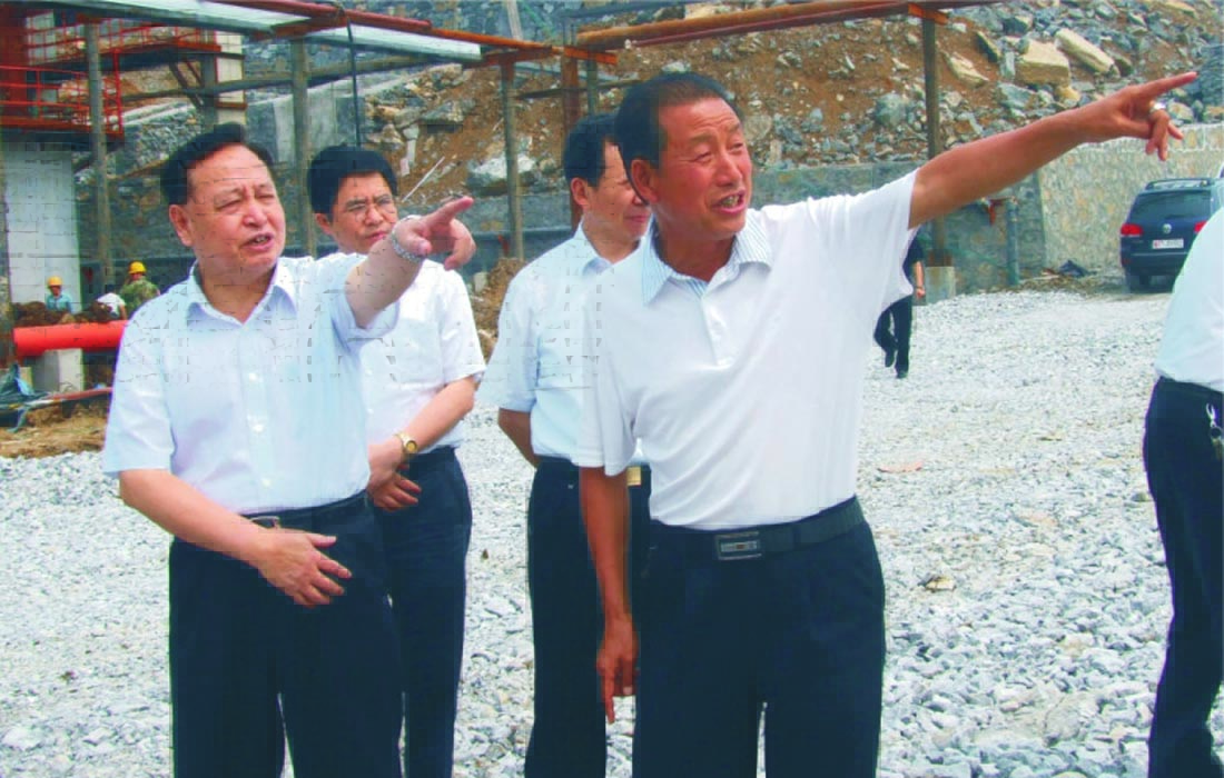2010年5月，湖北省委書記羅清泉蒞臨東圣集團(tuán)視察。